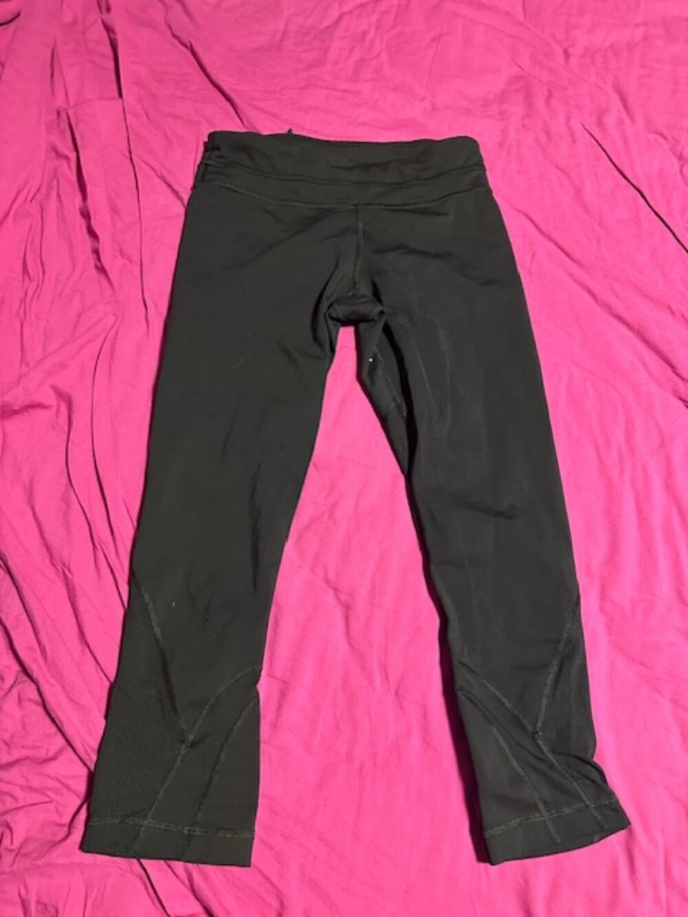 Lululemon Pace Rival crops size 6